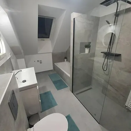 Novy Podkrovny V Rodinnom Dome Pre 6 Osob
