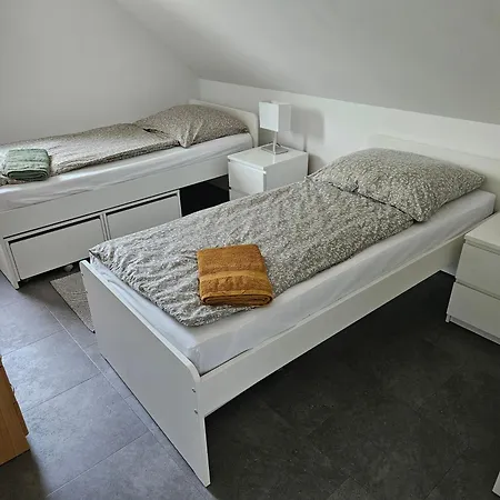 Novy Podkrovny V Rodinnom Dome Pre 6 Osob